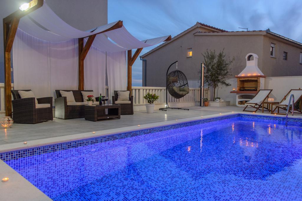 Apartments Villa Atlantis تروغير المظهر الخارجي الصورة