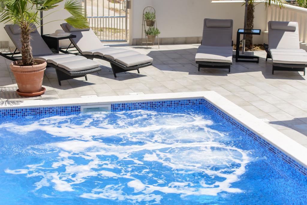 Apartments Villa Atlantis تروغير المظهر الخارجي الصورة